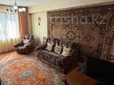 3-бөлмелі пәтер · 71 м² · 3/5 қабат, Казыбек Би 26, бағасы: 33 млн ₸ в Усть-Каменогорске