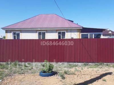 Продажа домов и дачи в Абай обл.: Отдельный дом · 4 комнаты · 106 м² · 10 сот., Заезд Шульбинский 11 за ~ 26 млн 〒 Отдельный дом · 4 комнаты · 106 м² · 10 сот., Заезд Шульбинский 11 за ~ 26 млн 〒 в Семее