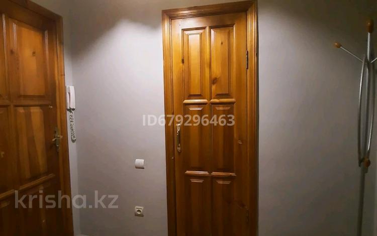 1-бөлмелі пәтер · 35 м² · 5/5 қабат, Көктем-2 ш/а. 16 — Набережная Есентай (Весновка), бағасы: 280 000 ₸ в Алматы, Бостандыкский р-н — фото 3