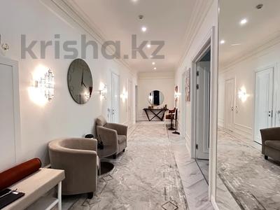 4-комнатная квартира · 198 м² · 1/3 этаж, Аскарова за 395 млн 〒 в Алматы, Бостандыкский р-н