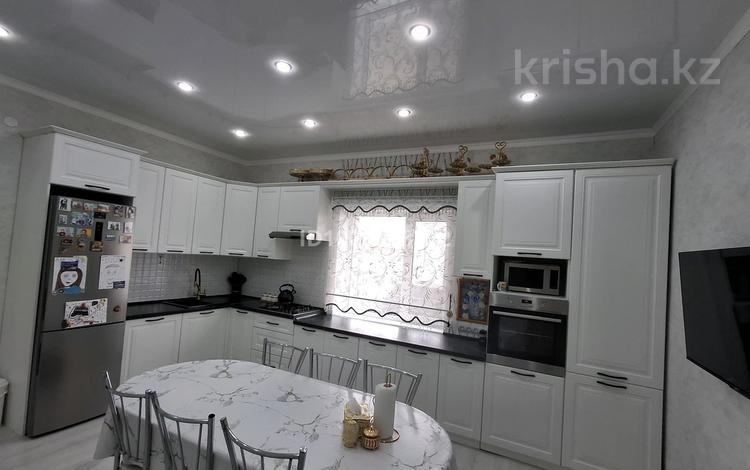 Отдельный дом · 4 комнаты · 160 м² · 8 сот., 1 22 — Коттеджный посёлок Асан 2 за 40 млн ₸ в Уральске — фото 2