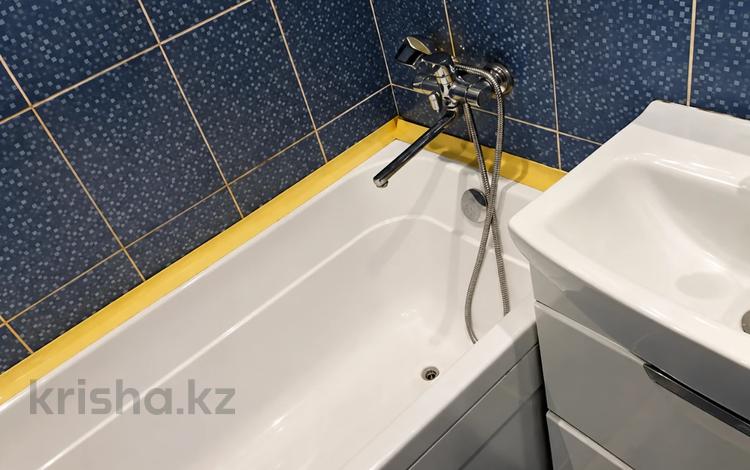 1-комнатная квартира · 38 м² · 4/5 этаж, мкр 4 за 110 000 ₸ в Уральске — фото 2