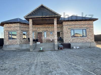 Отдельный дом · 6 комнат · 220 м² · 10 сот., Қаратаев 55 — Карта бойынша Каратаев 55 деп бара аласыз. за 23.5 млн ₸ в 