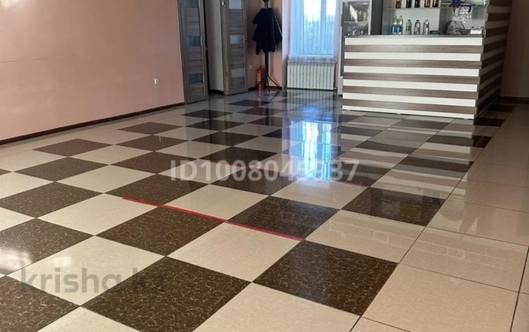 Дүкендер мен бутиктер, қоймалар, қоғамдық тамақтану орны, сұлулық салондары, монша, қонақ үй және демалыс орындары, медорталықтар мен дәріханалар, ойын-сауық · 100 м², бағасы: 500 000 ₸ в Астане, Сарыарка р-н — фото 2