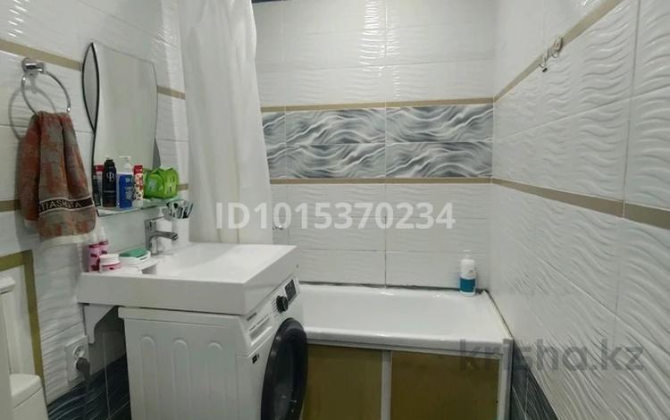 2-бөлмелі пәтер · 42 м² · 1/4 қабат, Гагарина 46/1, бағасы: 15 млн ₸ в Уральске — фото 2
