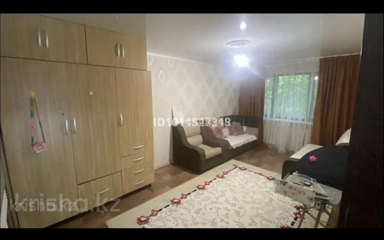 2-комнатная квартира · 45 м² · 1/5 этаж, мкр №9, №10 ш/а. 9 за 260 000 ₸ в Алматы, Ауэзовский р-н — фото 2