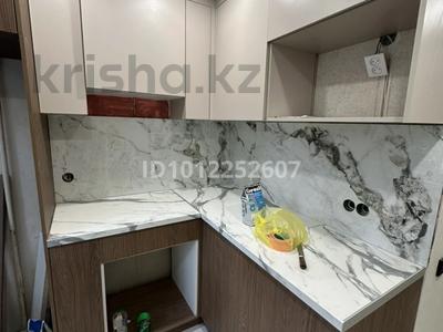 2-бөлмелі пәтер · 49 м² · 2/5 қабат, ул. Курмангазы 177, бағасы: 250 000 ₸ в Уральске