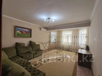 2-бөлмелі пәтер · 63 м² · 8 қабат, 27-ш/а. 85, бағасы: 15 млн ₸ в Актау, 27-й мкр