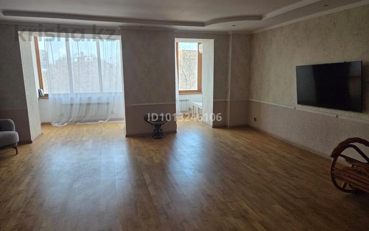3-комнатная квартира · 140 м² · 3/9 этаж, Абулхаир хана 61 за 49 млн ₸ в Актобе — фото 2
