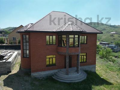 Отдельный дом · 5 комнат · 220 м² · 10 сот., Момышулы 37/1 за 55 млн ₸ в Усть-Каменогорске
