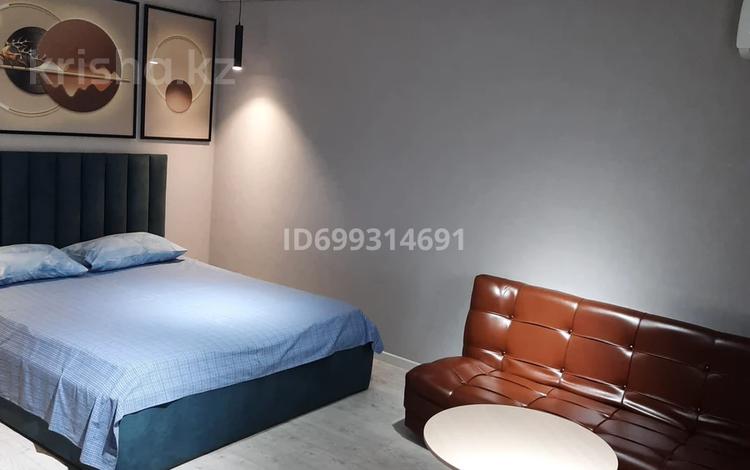 1-комнатная квартира · 44 м² · 1/5 этаж, Курмангазы 102 — Рядом Адтындар, ост Строитель за 12 000 ₸ в Уральске, мкр Школьник — фото 10