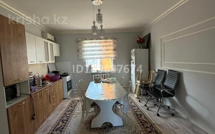 Жеке үй · 2 бөлме · 150 м² · 10 жүзд., мкр Аксай, Достық, бағасы: 24.5 млн ₸ в Атырау — фото 2