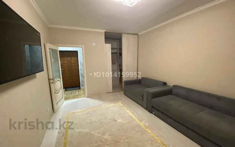 1-комнатная квартира · 40 м² · 3/6 этаж,  Байтурсынова 37 за 200 000 ₸ в Астане, Алматы р-н — фото 2