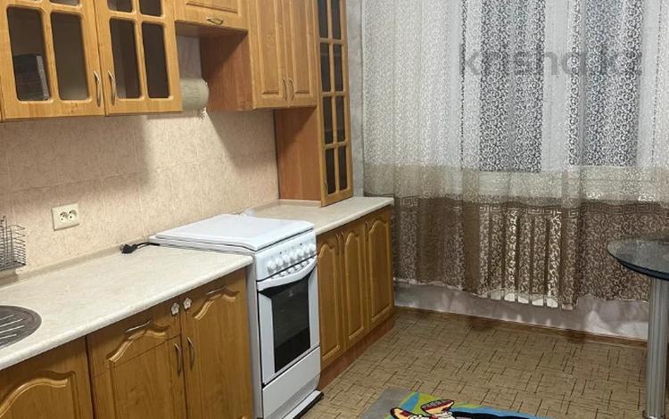 1-бөлмелі пәтер · 45 м² · 3/9 қабат · ай сайын, мкр Жетысу-2 3, бағасы: 210 000 〒 в Алматы, Ауэзовский р-н — фото 2