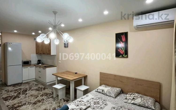 1-бөлмелі пәтер · 30 м² · 1/10 қабат, Толе би 285/8 к1 — Толе би Отеген батыр, бағасы: 2 000 ₸ в Алматы, Ауэзовский р-н — фото 10