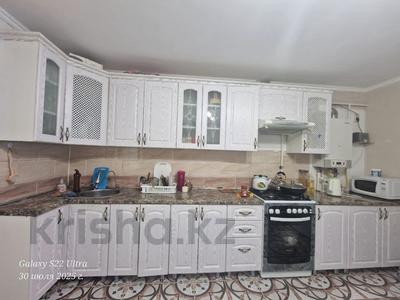 Жеке үй · 3 бөлме · 80 м² · 7 жүзд., Ескі қала, Бакира Тажибаева, бағасы: 23.8 млн ₸ в Актобе, Старый город