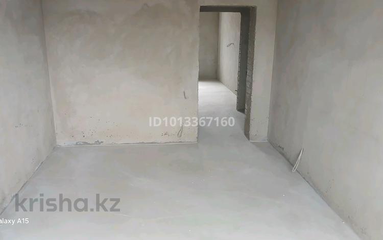 2-бөлмелі пәтер · 71 м² · 3/5 қабат, мкр. Алтын орда, Алтын орда ш/а. 251в — Алаш 251в, бағасы: 10.9 млн ₸ в Актобе — фото 2