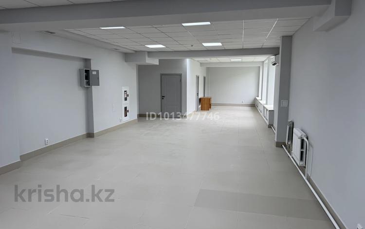 Еркін, кеңселер, дүкендер мен бутиктер, сұлулық салондары, медорталықтар мен дәріханалар, білім орталықтары, ойын-сауық, конференц-залдар, кабинеттер және жұмыс орындары, студиялар · 120 м², бағасы: 600 000 ₸ в Астане, Алматы р-н — фото 2
