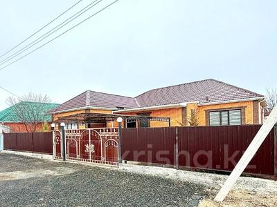 Жеке үй · 4 бөлме · 189.7 м² · 8 жүзд., мкр Балауса, Балауса 3 улица амирхан ермекова 27, бағасы: 45 млн ₸ в Атырау