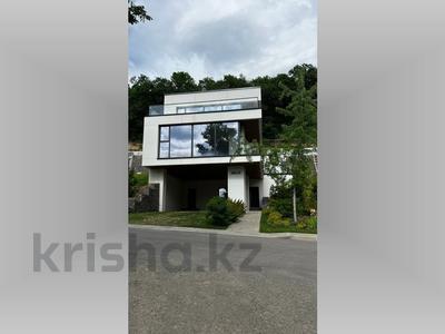 6-комнатная квартира · 382 м², Медеуский р-н за 480 млн 〒 в Алматы