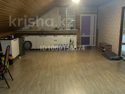 3-комнатная квартира · 110 м² · 2/2 этаж, мкр Горный Гигант, Жамакаева — Сызганова за 250 000 〒 в Алматы, Медеуский р-н