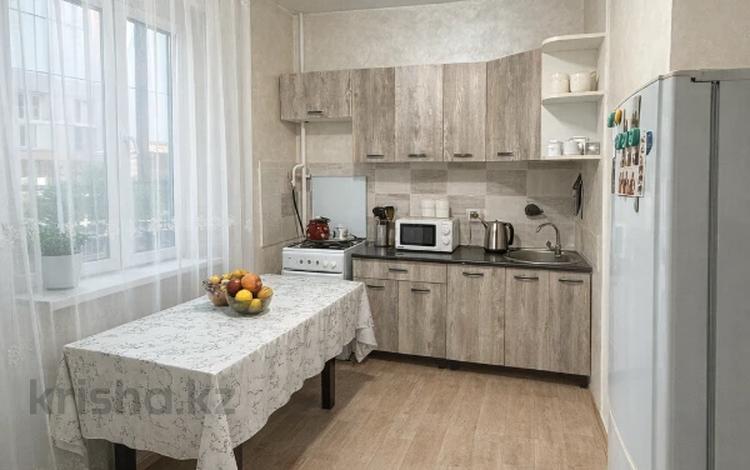 1-бөлмелі пәтер · 45 м² · 3/5 қабат, мкр Саялы 35 — Золотой этаж!, бағасы: 22.5 млн ₸ в Алматы, Алатауский р-н — фото 2