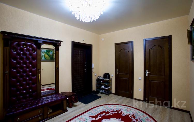 3-бөлмелі пәтер · 120.7 м² · 2/9 қабат, ул. Алтынсарина, бағасы: 72 млн ₸ в Костанае — фото 2