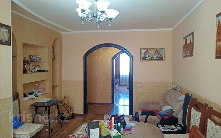 5-бөлмелі пәтер · 101 м² · 4/5 қабат, ул. Уалиханова — Школа №19, №24. Поликлиника, роддом, бағасы: 28 млн ₸ в Темиртау — фото 2