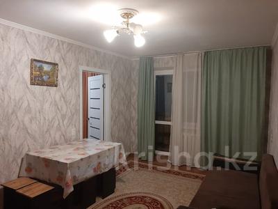 3-бөлмелі пәтер, 50 м², 2/5 қабат, мкр Юго-Восток, муканова 16, бағасы: 17.9 млн 〒 в Караганде, Казыбек би р-н