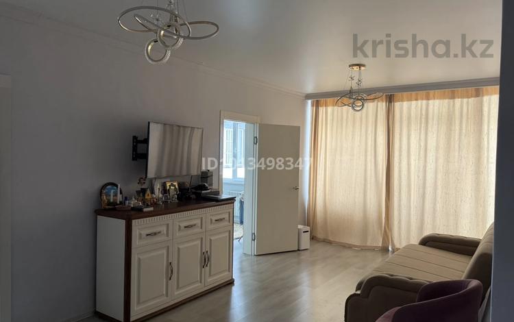 3-комнатная квартира · 71 м² · 8/12 этаж, мкр Акбулак, Дарабоз 59 за 330 000 ₸ в Алматы, Алатауский р-н — фото 2