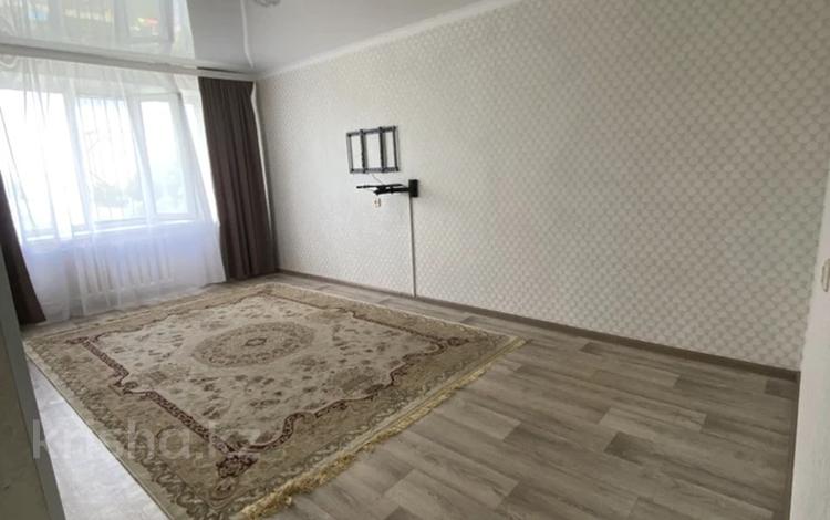 2-комнатная квартира · 55.5 м² · 4/5 этаж, мкр Кунаева 21 за 16.5 млн ₸ в Уральске — фото 2