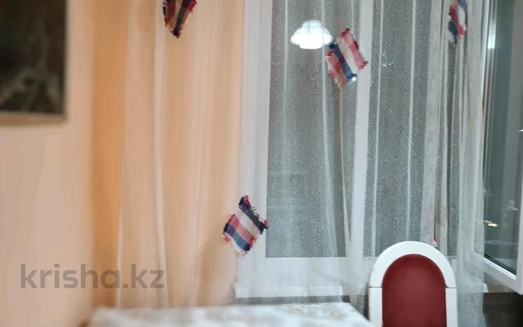 1-комнатная квартира · 30 м² · 3/5 этаж, Пушкина 3/1 — Валиханова за 1 500 ₸ в Алматы, Медеуский р-н — фото 2