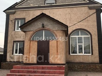 Продажа домов и дачи в Абай обл.: Отдельный дом · 7 комнат · 220 м² · 220 сот., Валиханова 101А — Тукая за 67 млн 〒 Отдельный дом · 7 комнат · 220 м² · 220 сот., Валиханова 101А — Тукая за 67 млн 〒 в Семее