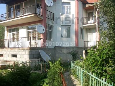 Отдельный дом • 4 комнаты • 220 м² • 7 сот., Достык 9 за 75 млн 〒 в Улане