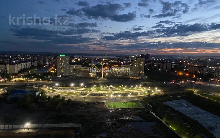 2-бөлмелі пәтер · 60 м², мкр Юго-Восток, Шахтеров 52б, бағасы: 250 000 ₸ в Караганде, Казыбек би р-н — фото 2