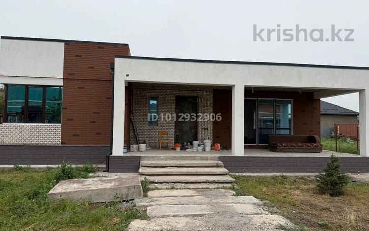 Жеке үй · 4 бөлме · 210 м² · 8 сот., Аксай 28 — Пересечение ул. Таугуль, бағасы: 50 млн ₸ в Боралдае (Бурундай) — фото 2
