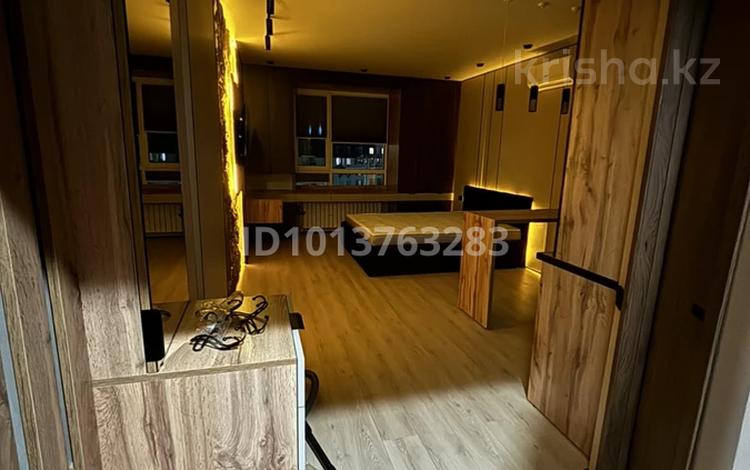 1-комнатная квартира · 30 м² · 12/14 этаж, Жандосова 94/8 23а за 300 000 ₸ в Алматы, Бостандыкский р-н — фото 2