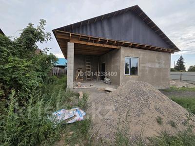 Жеке үй · 2 бөлме · 120 м² · 8 жүзд., Ул.Сарыбел 1515 — Уг.смыкова, бағасы: 37.5 млн ₸ в Кендале
