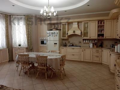 Жеке үй • 8 бөлмелер • 392.7 м² • 9 сот., Мкр.Байтерек, бағасы: 87 млн 〒 в Уральске