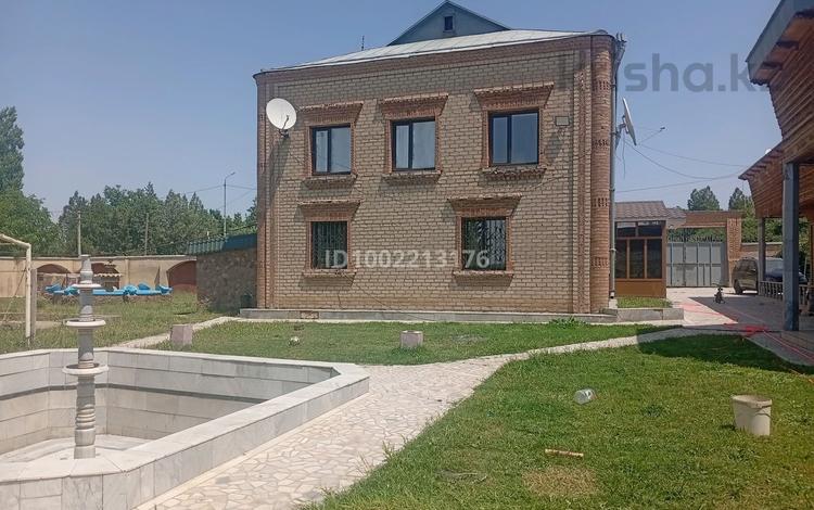 Отдельный дом · 6 комнат · 200 м² · 30 сот., Толе би 21 за 95 млн ₸ в Карасу — фото 2
