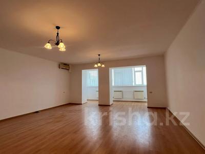 4-бөлмелі пәтер · 137.7 м² · 4/5 қабат, Лермонтова 4, бағасы: 63 млн ₸ в Павлодаре