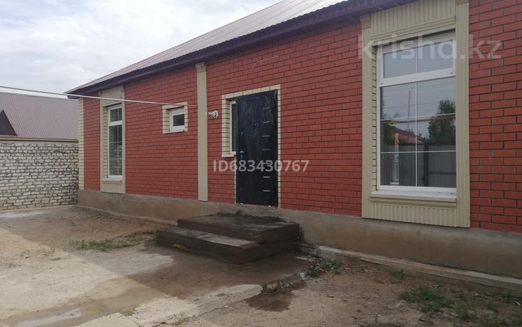 Отдельный дом · 4 комнаты · 103 м² · 3.3 сот., Чапаева за 27 млн 〒 в Уральске — фото 24