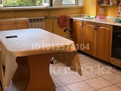 4 комнаты · 75 м² · 3/9 этаж, мкр Тастак-3, Толе би 179 — Ауезова за 60 000 ₸ в Алматы, Алмалинский р-н