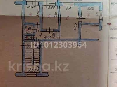 3-комнатная квартира · 53 м² · 4/5 этаж, 1 мкр 8 — Магазин Ананта за 14 млн ₸ в Ленгере
