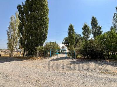 Дача · 5 комнат · 141.9 м² · 20 сот., Цветочная 45 — Дача Новоджамбулец Садовая 405 за 35 млн 〒 в Таразе