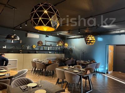 Магазины и бутики, общепит, салоны красоты · 150 м² за 1.2 млн ₸ в Астане, Сарайшык р-н