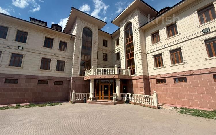 Еркін, кеңселер, білім орталықтары, конференц-залдар, кабинеттер және жұмыс орындары · 2601 м², бағасы: 12 млн ₸ в Астане, Нура р-н — фото 31