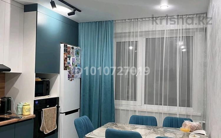3-комнатная квартира · 90 м² · 8/9 этаж, Казыбек би 7/1 за 400 000 ₸ в Усть-Каменогорске — фото 2