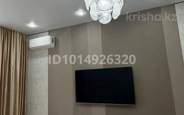 1-комнатная квартира · 40 м² · 3 этаж, Жумекен Нажимеденов 28 за 300 000 ₸ в Астане, Сарайшык р-н — фото 2