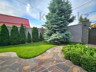 Отдельный дом · 8 комнат · 400 м² · 11.2 сот., мкр Горный Гигант за 610 млн ₸ в Алматы, Медеуский р-н